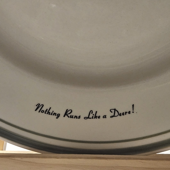 11" Gibson Licensed John Deere Dinner Plate ~ Nothing Runs Like a Deere - Picture 5 of 8